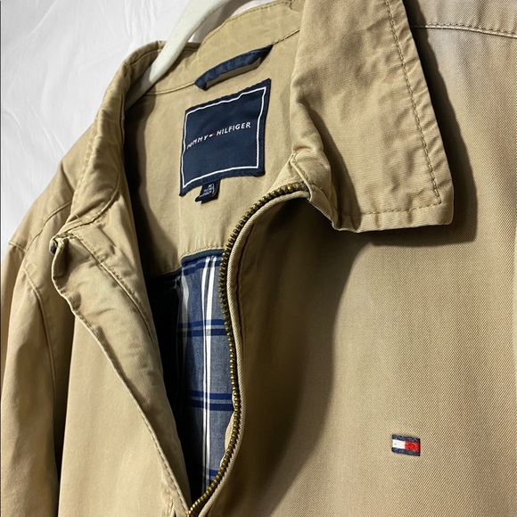 🔴SOLD🔴90’s Tommy Hilfiger Logo Graphic Soft-Shell Jacket - Picture 2 of 8
